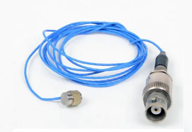 Alquiler de Acelerómetro ICP® 352B10