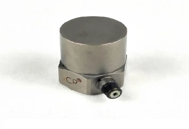 Alquiler de Acelerómetro ICP®  353B33
