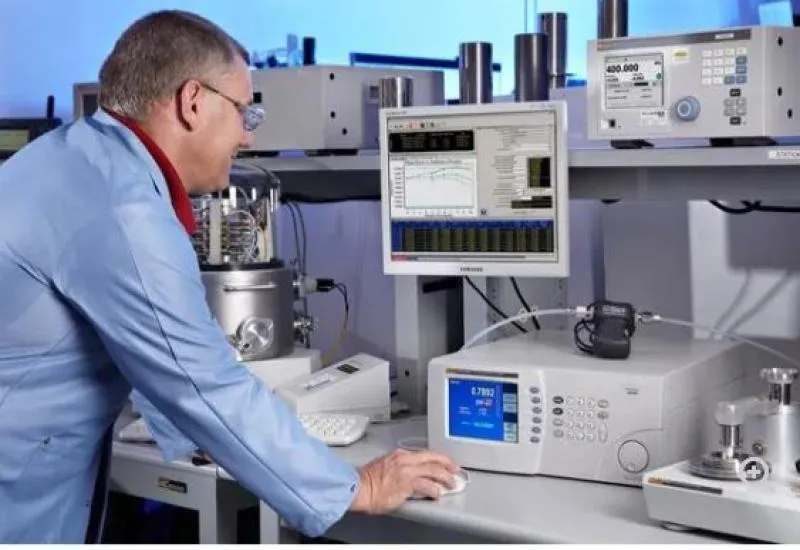 Calibración de Manómetros, Transmisores y Sistemas Hidráulicos