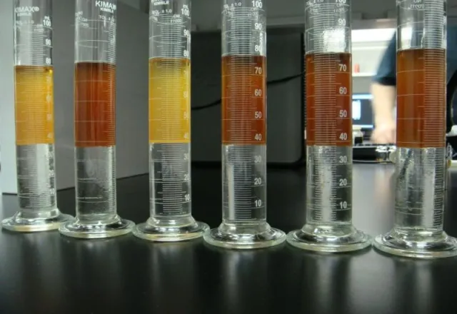 Pruebas de aceites de transformador con presencia del cliente transparentes al 100.
